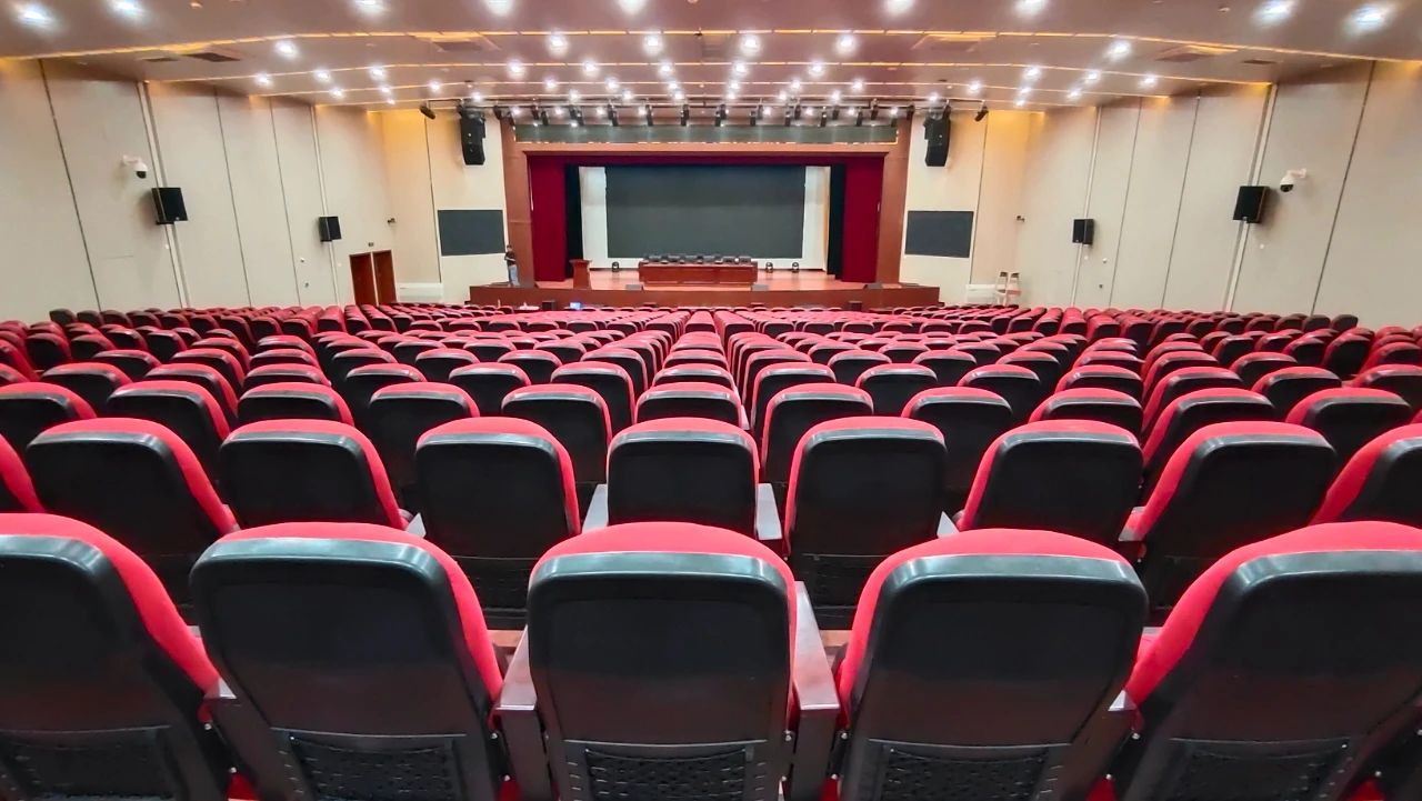 J9集团国际站会议扩声系统工程产品服务于德阳市某学堂！